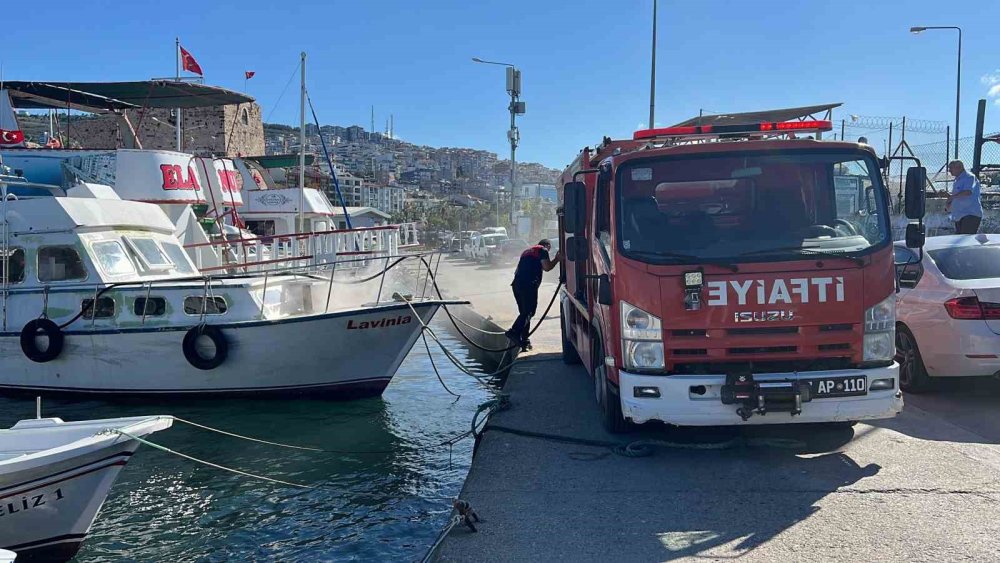 Sinop’ta tekne yangını