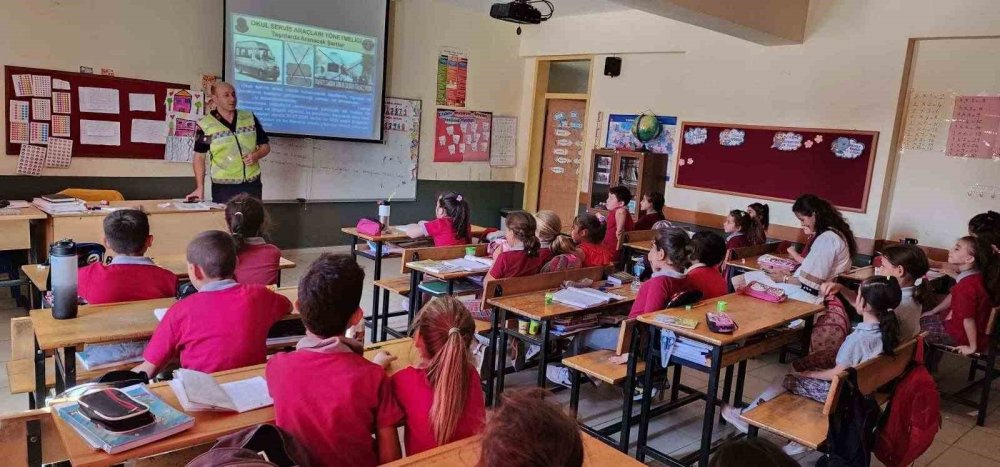 Jandarmadan Aydın'da öğrencilere trafik eğitimi