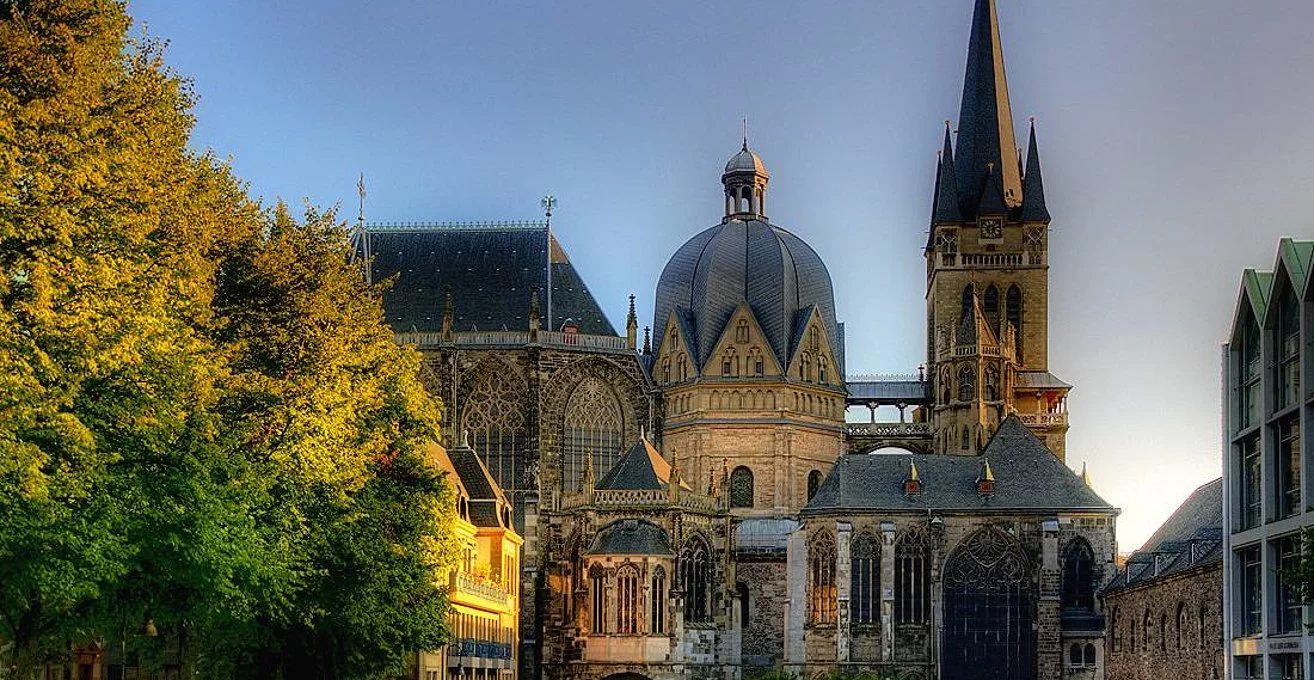 1314x680px-palatine-chapel-in-aachen-32.webp