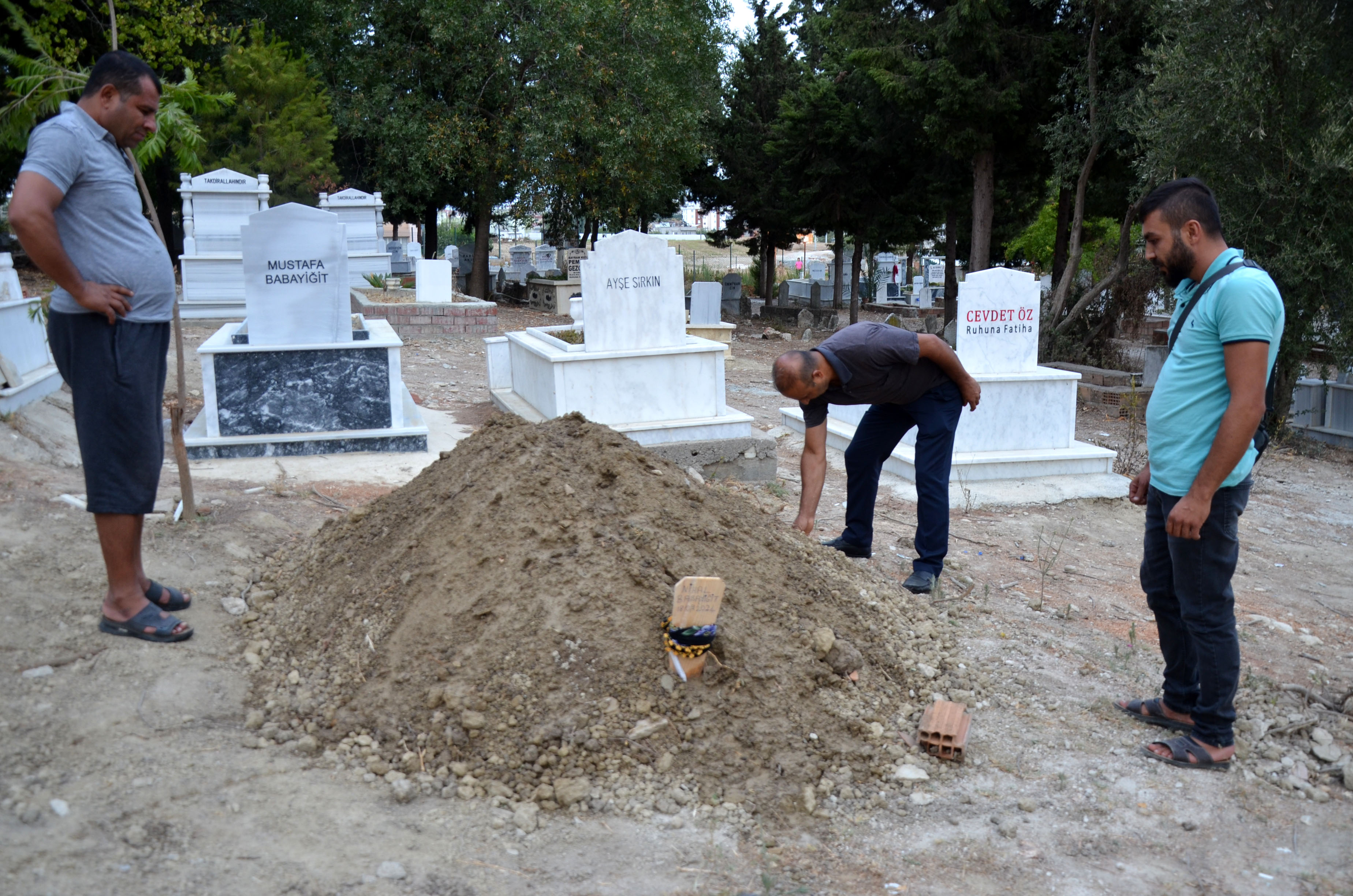 antalyada-topraga-gomulu-bulunan-kemikler-9-aydir-kayip-olan-nihale-ait-cikti-yenicag-11.jpg