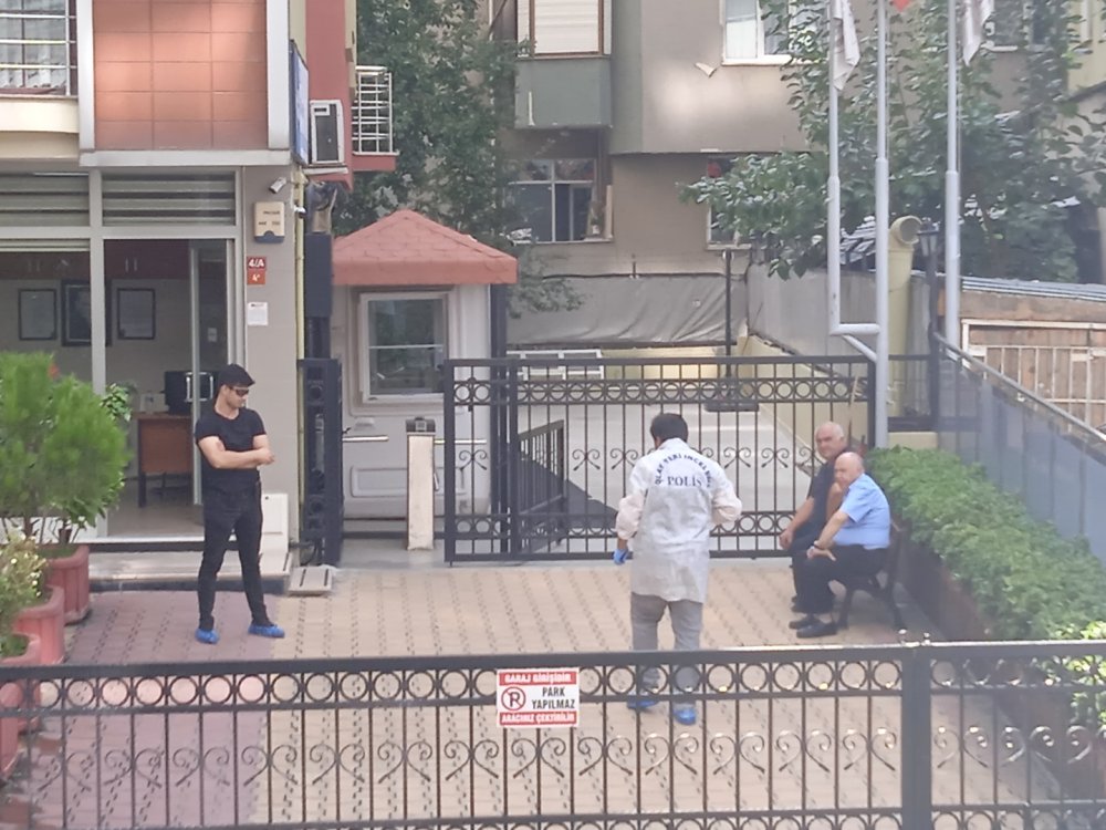 İKadıköy’de kız öğrenci yurdunda şüpheli ölüm: Cesedi bahçede kanlar içinde bulundu