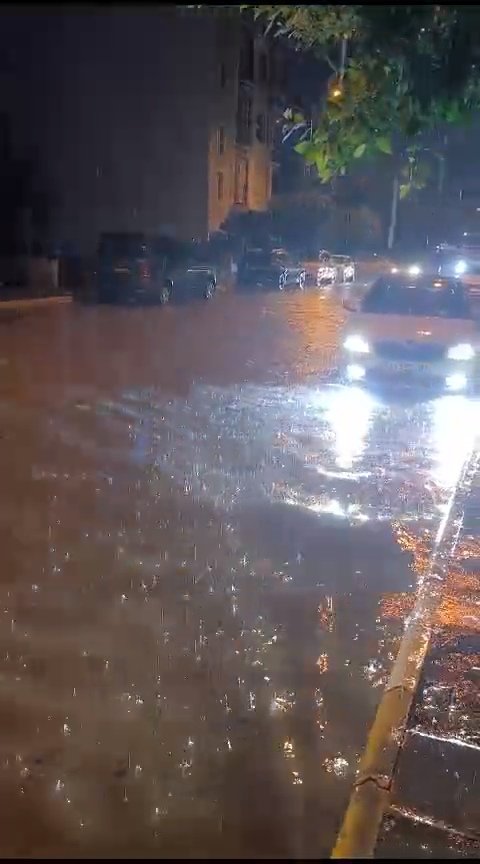 İskenderun'da sağanak