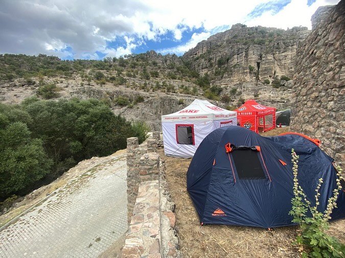 Bolu'da dağcılık tatbikatı nefes kesti