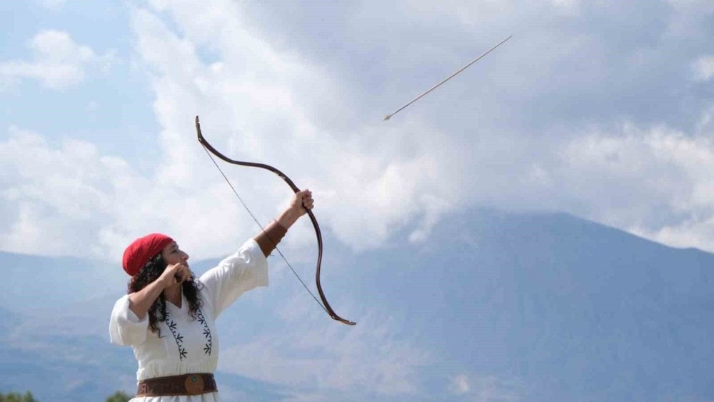 Erzincan’da geleneksel Türk okçuluğu heyecanı