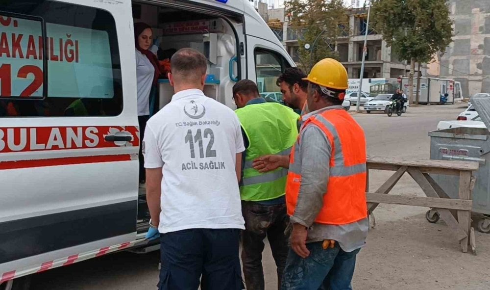 Adıyaman'da boğazına demir parçası çarpan işçi yaralandı