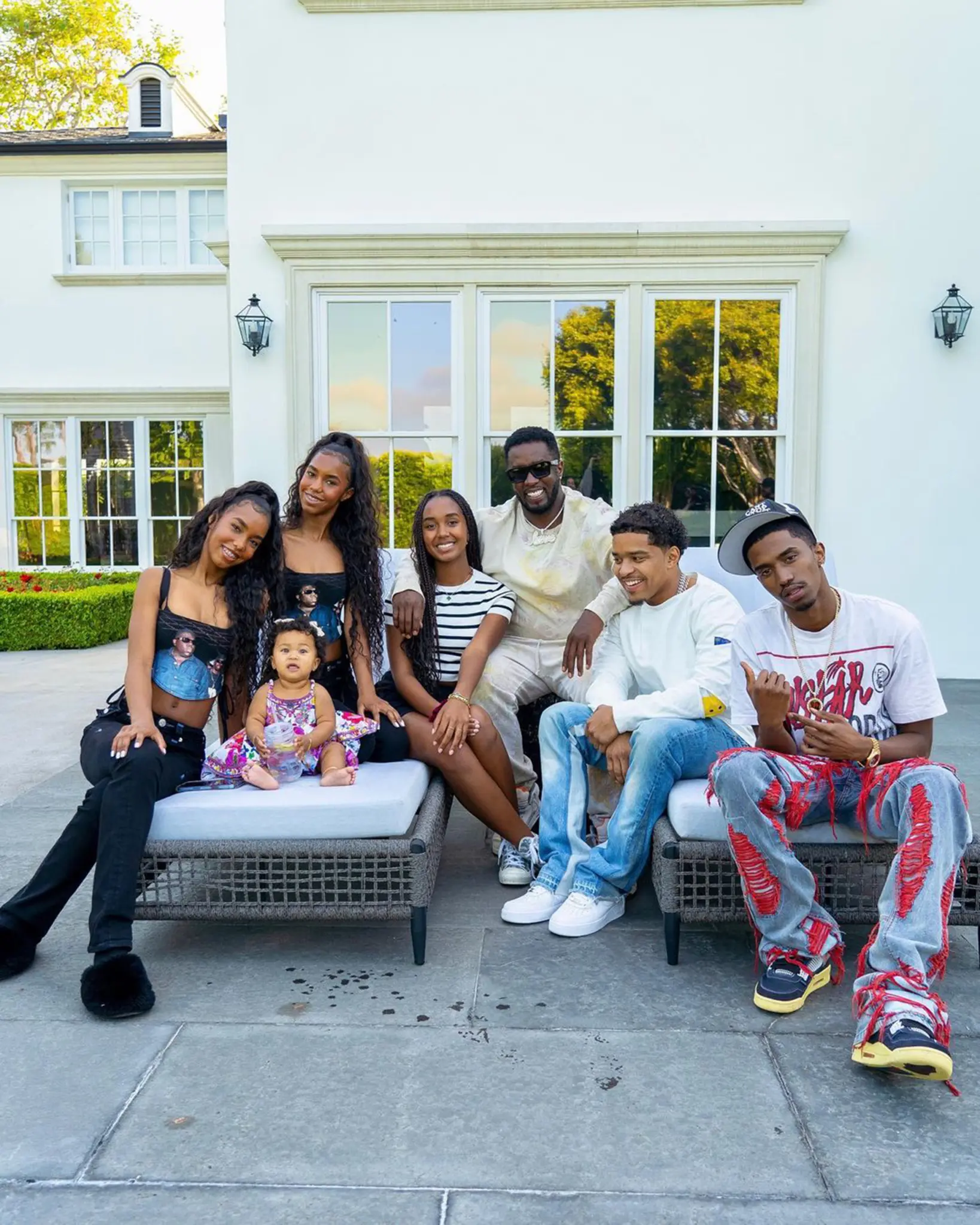 diddy-shares-photos-fathers-day-12948202.webp