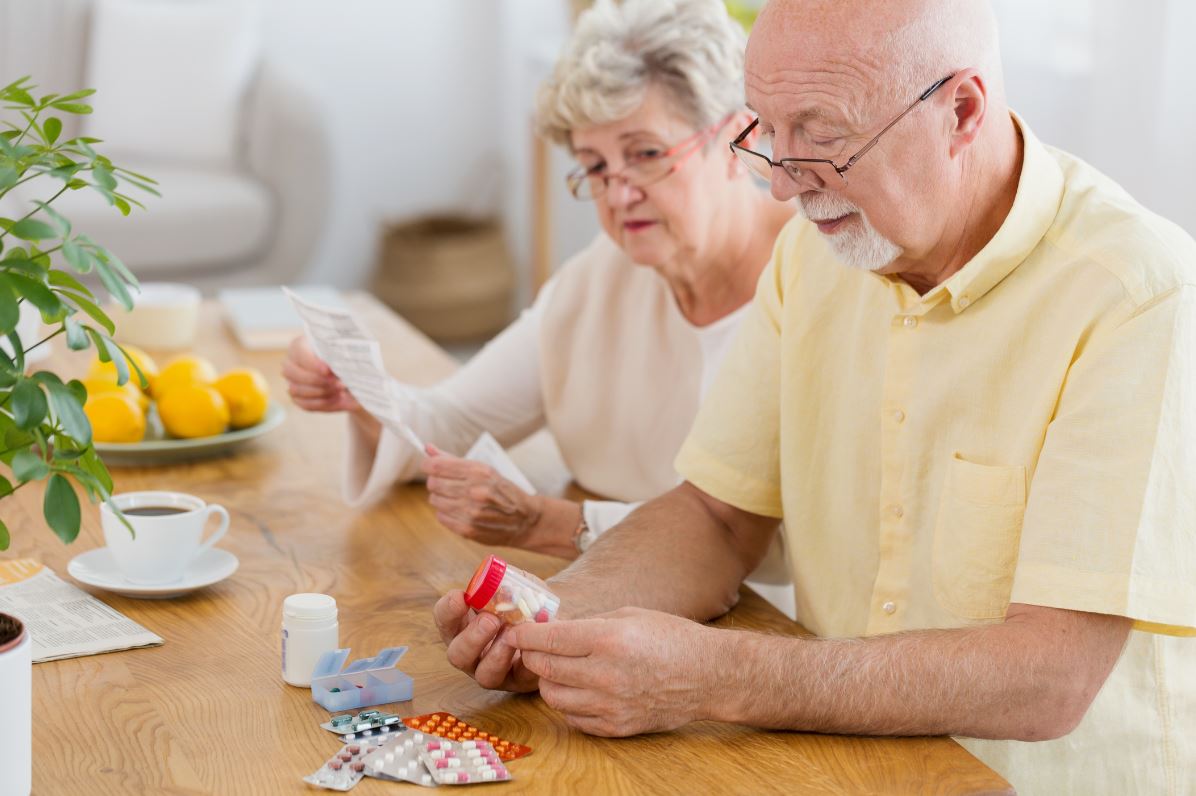 alzheimer-ve-aile-bakim-surecinde-karsilasilan-zorluklar-yenicag-4.jpg