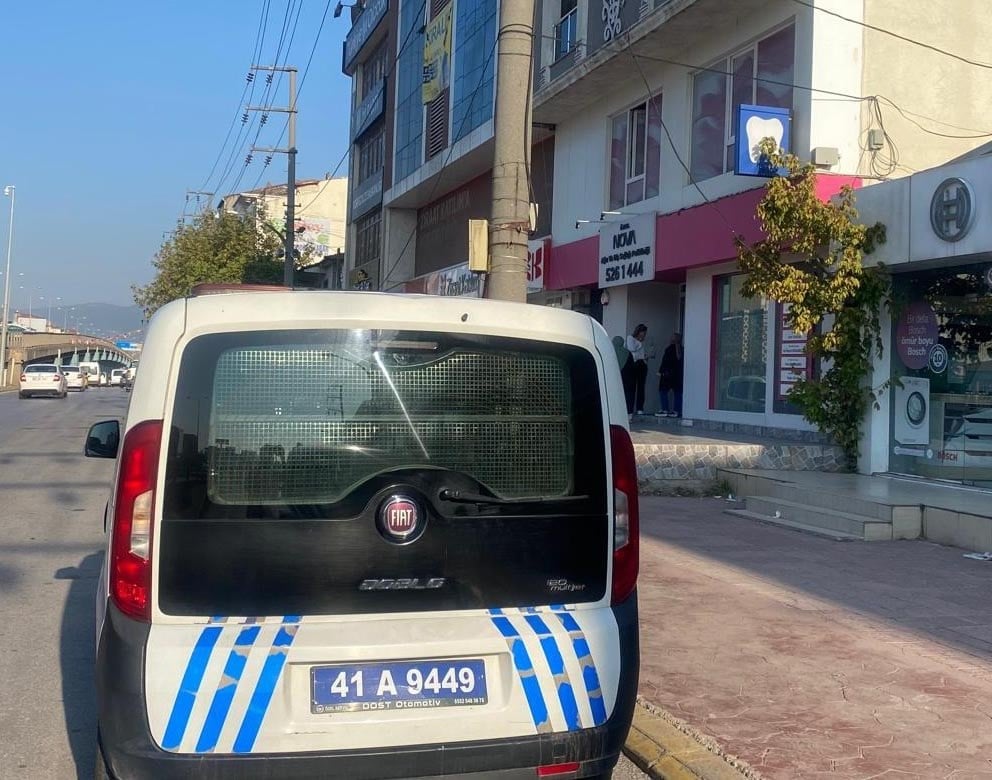 Kocaeli'de uzaklaştırma kararı aldırdığı eski eşi tarafından bıçaklandı