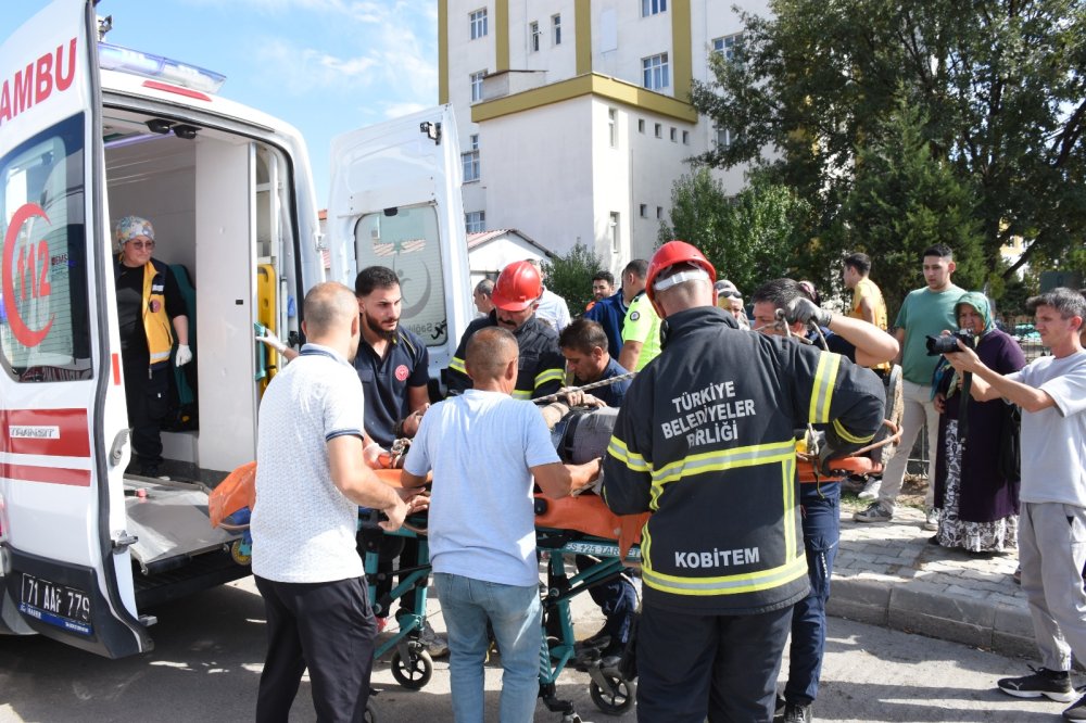 Kırıkkale'de ATV aracı 5 metre yüksekten dereye uçtu: 2 yaralı