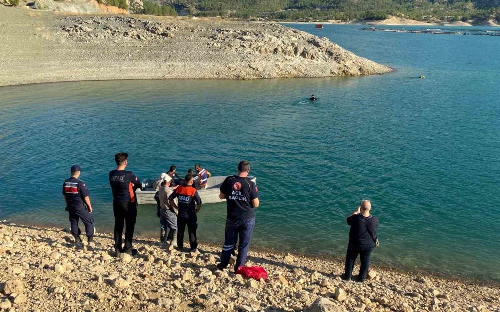 Karaman Ermen'te baraj gölüne giren 17 yaşındaki genç boğuldu