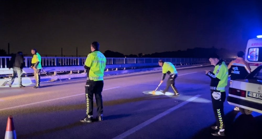 Yolun karşısına geçmek isteyen yayaya otomobil çarptı: 1 ölü