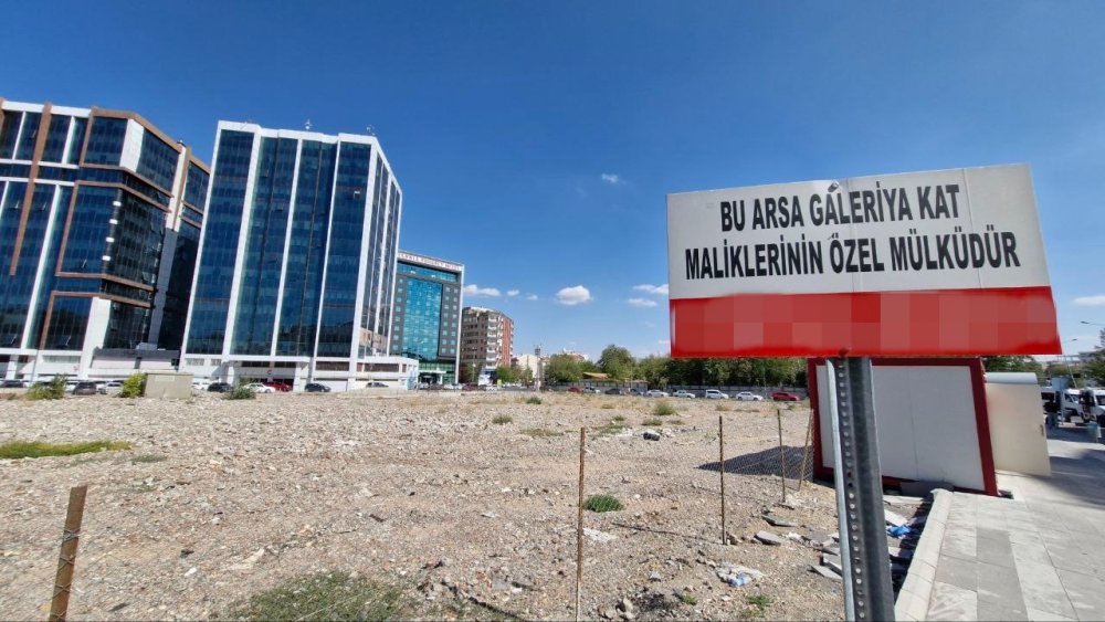 89 kişiye mezar olan Galeria Sitesi'nin ismi yaşatılacak