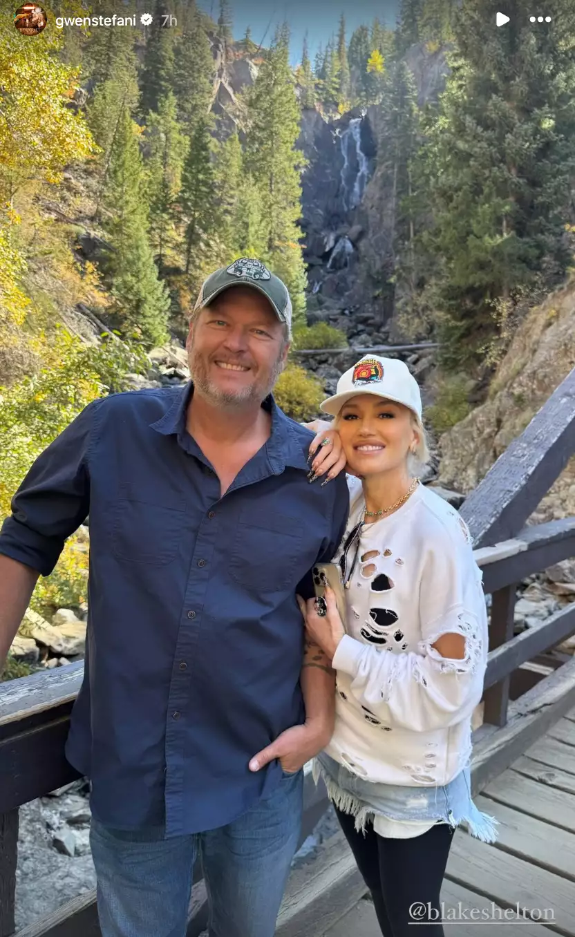 blake-shelton-and-gwen-stefani-100324-2-30c354055eec4cfc955f0f499d81950d.webp