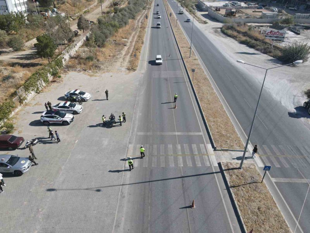 Çine'de motosiklet denetimi: 11 araç trafikten men