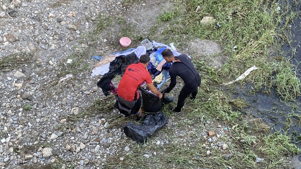 Mert Irmağı'nda polisleri şaşırtan ihbar! Ceset değil kıyafet çıktı