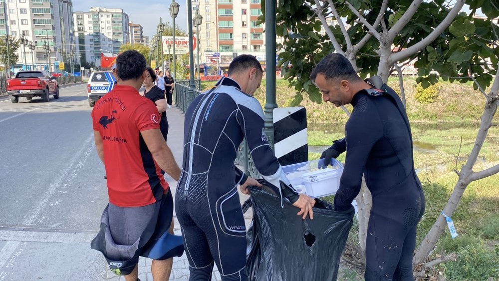 Mert Irmağı'nda polisleri şaşırtan ihbar! Ceset değil kıyafet çıktı