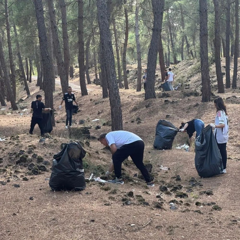 Beşiktaşlı gençler çevre için el ele verdi