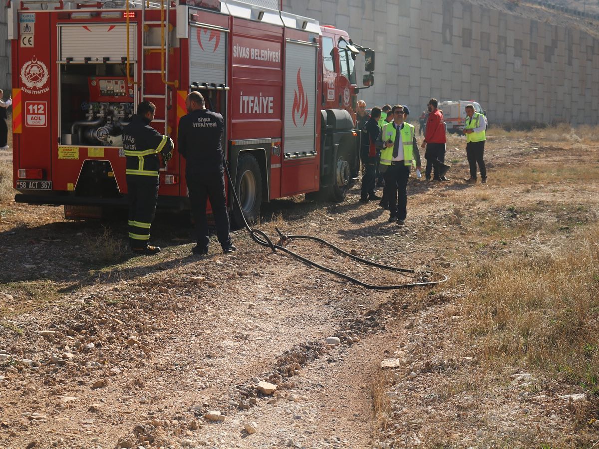 sivasta-tren-kazasi-tatbikati-gercegi-aratmadi-yenicag-2.jpg