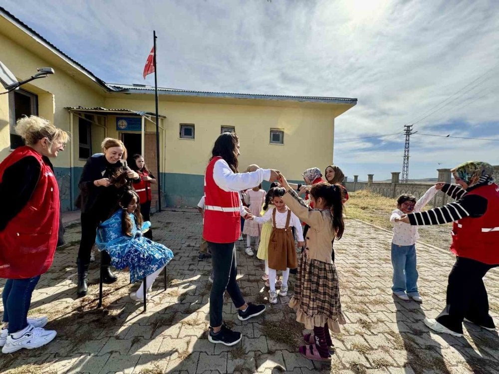 Kızların kuaför hayali gerçek oldu