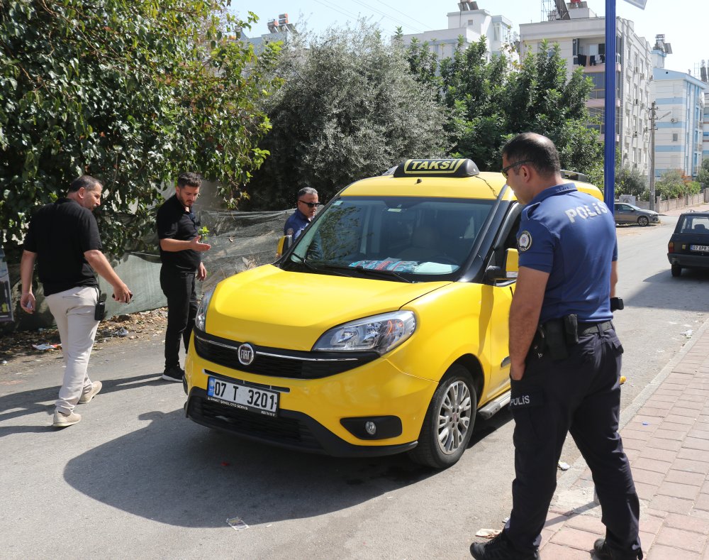 Antalya'da 3 yıl hapis cezası olan şüpheli 10 kilometrelik takiple yakalandı