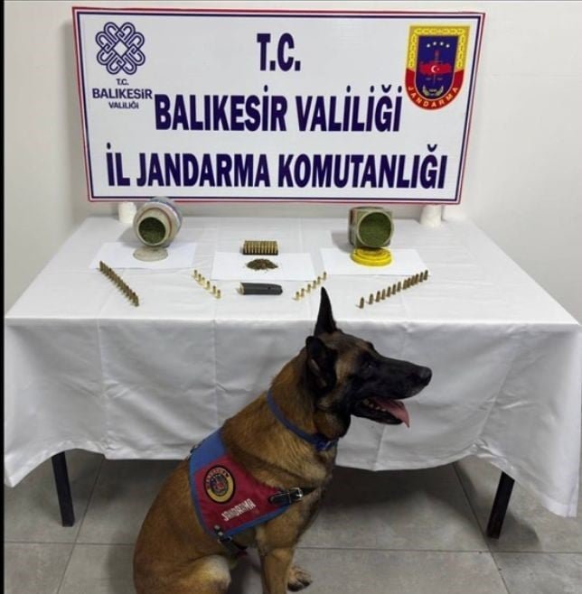 Uyuşturucu tacirlerine geçit yok! Balıkesir'de operasyon: 4 gözaltı