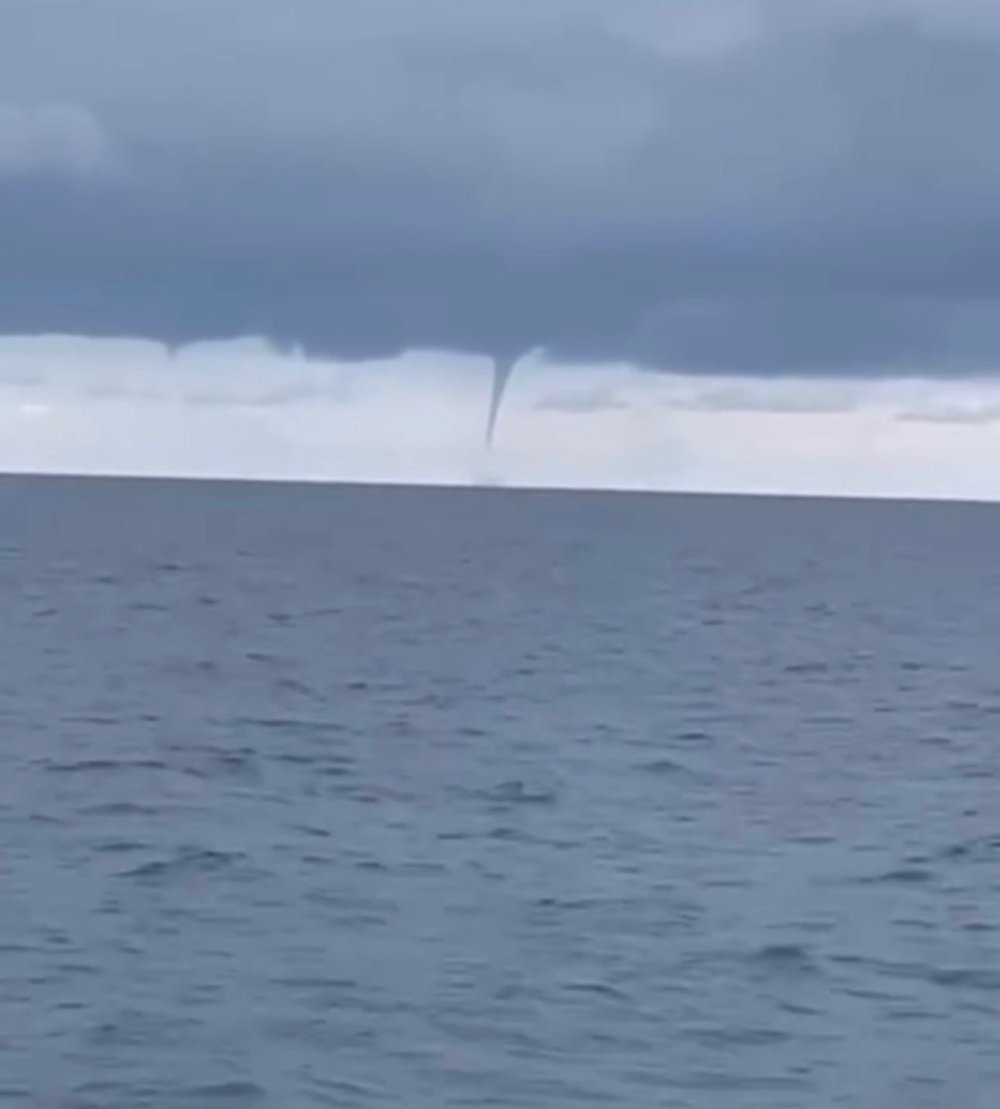 Amasra'da denizde hortum oluştu