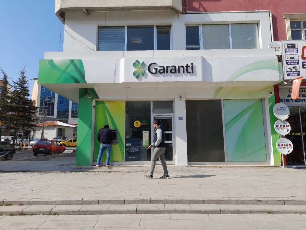 garanti-bankasi-subesini-kapatiyor-161233-20220322.jpg