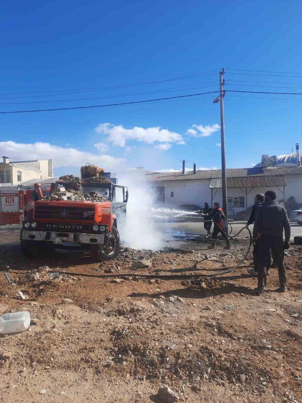 Kahramanmaraş’ta kamyon yangını