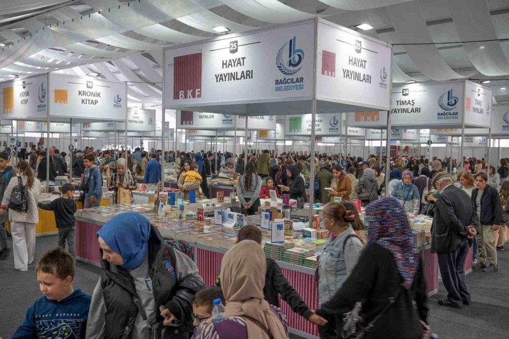 Bağcılarlılar festival tadında bir kitap fuarı geçiriyor