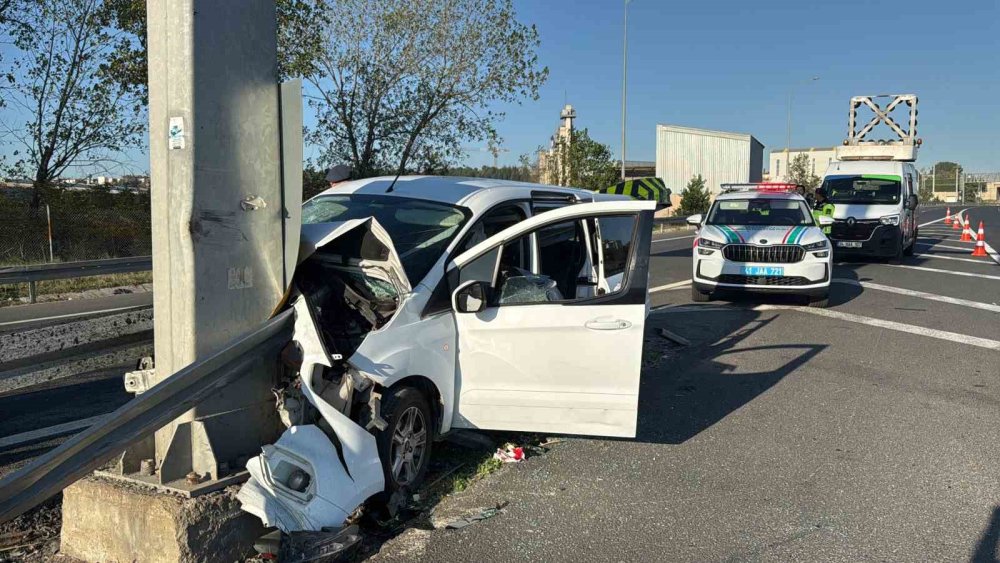 Feci Kaza! Bariyer deldi geçti