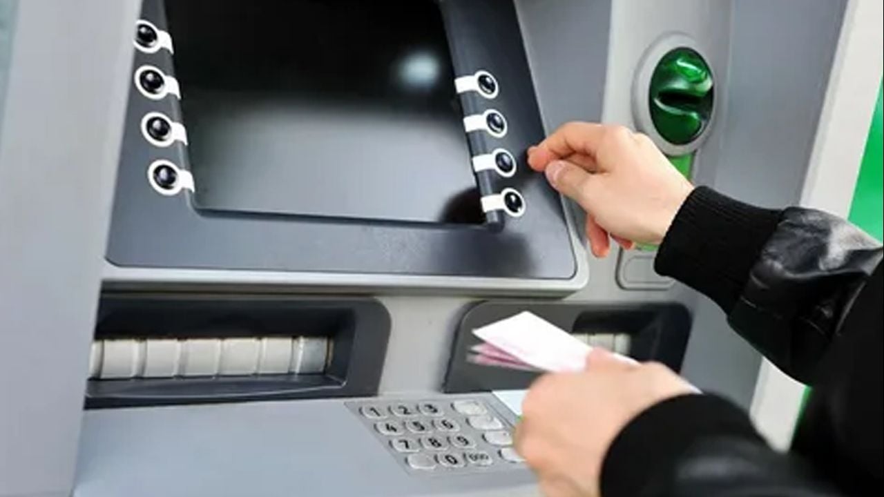 atm-cihazlarinin-neden-sik-bozuldugu-ortaya-cikti-banka-genel-muduru-cagri-yaparak-seslendi-17296124685565-2.jpg