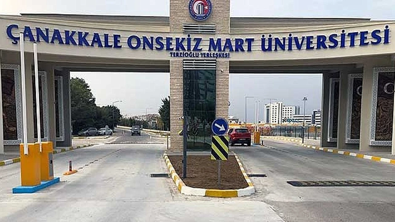 canakkale-onsekiz-mart-universitesi-son-gunlerde-universite-hakkinda-ortaya-atilan-asilsiz-iddialarla-ilgili-aciklama-yapti.webp