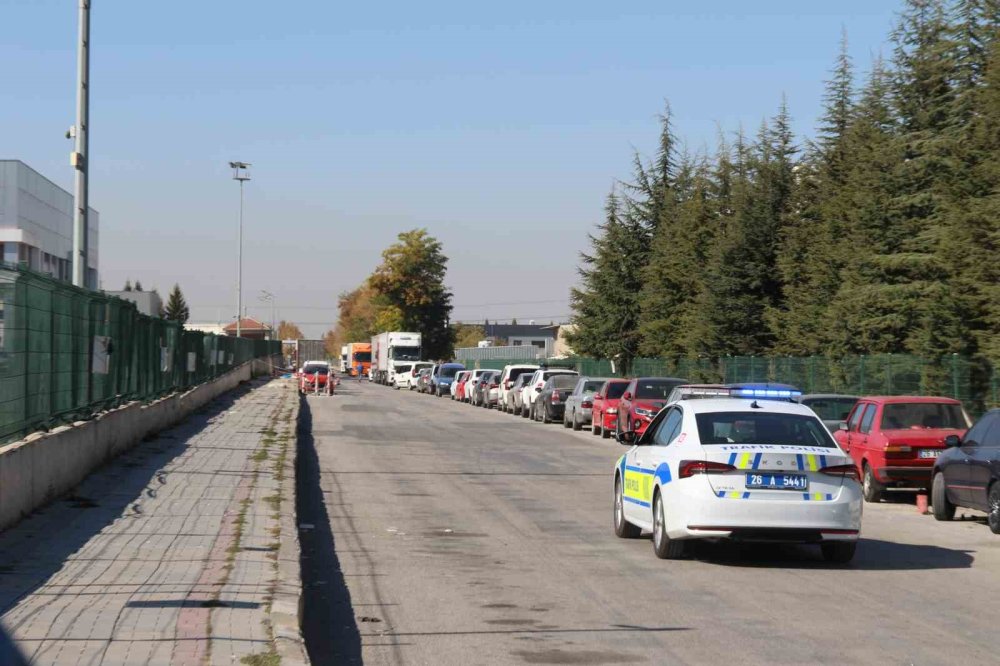 Polisi harekete geçiren paketten öyle bir şey çıktı ki...