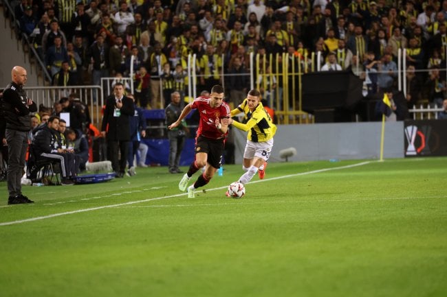 fenerbahce-manchester-united-fotogra-387892-107572-002.jpg