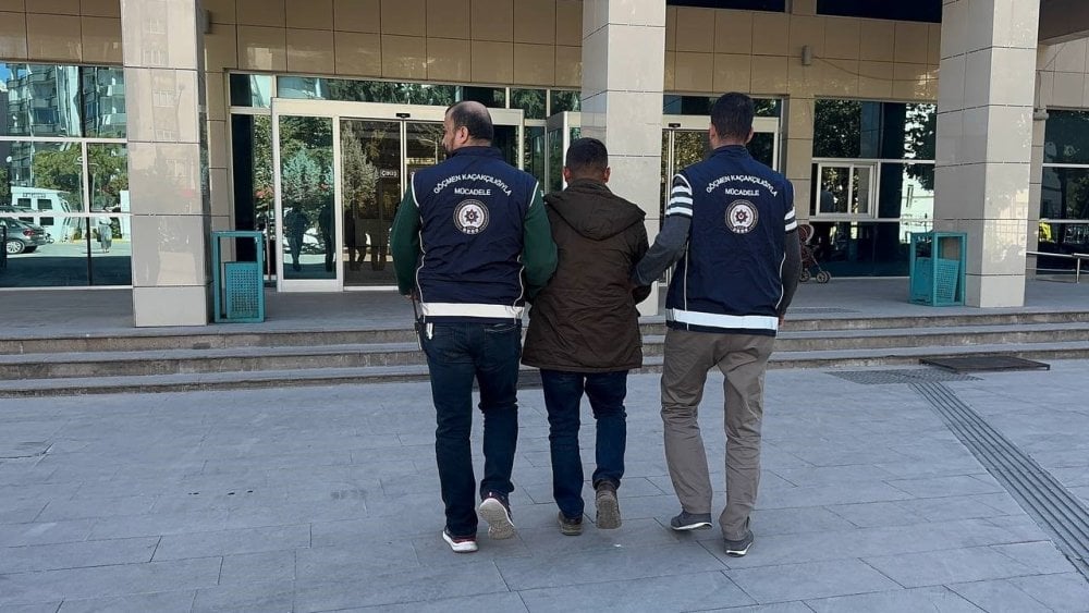 Organizatör Kilis’te 18 göçmen ile yakalandı