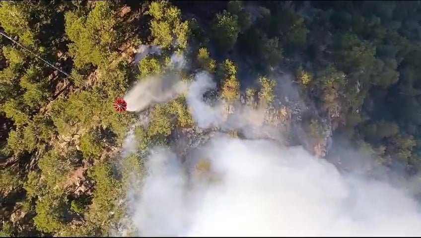 Denizli'deki orman yangını 4. günde devam ediyor! Alev savaşçıları canla başla mücadele ediyor