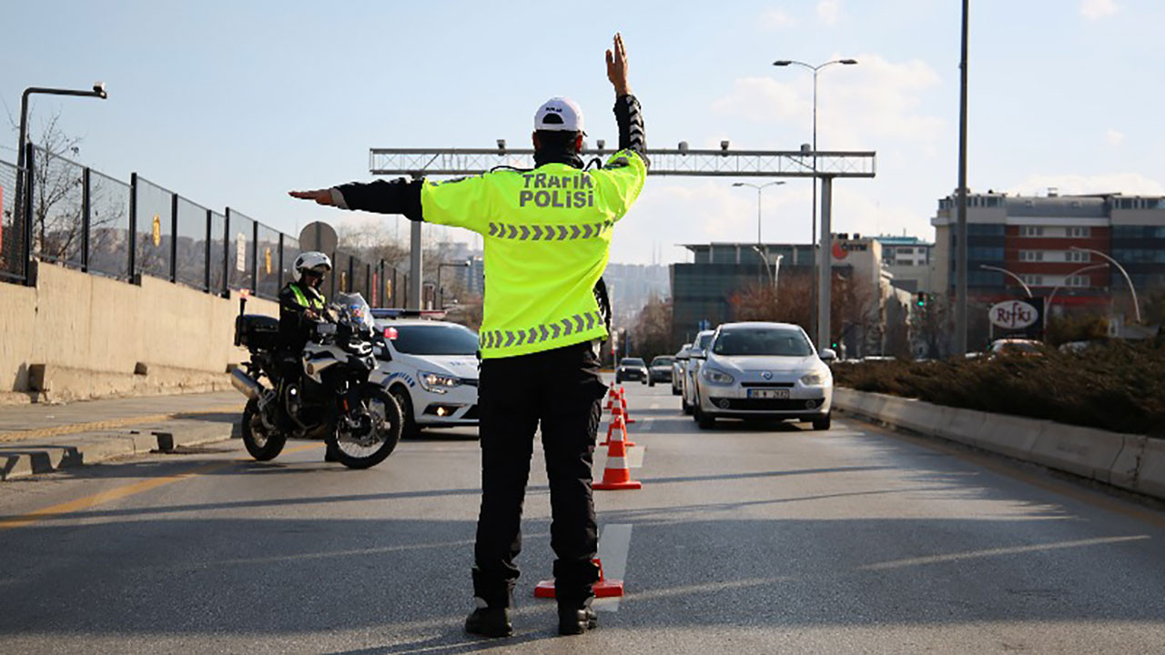 ankaralilar-dikkat-bu-yollar-yarin-trafige-kapali-yenicag-12.jpg