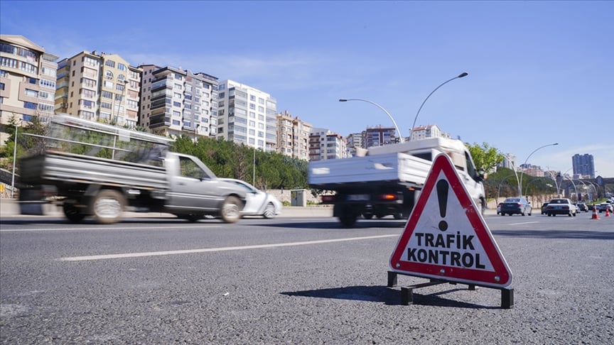 ankaralilar-dikkat-bu-yollar-yarin-trafige-kapali-yenicag-3.jpg