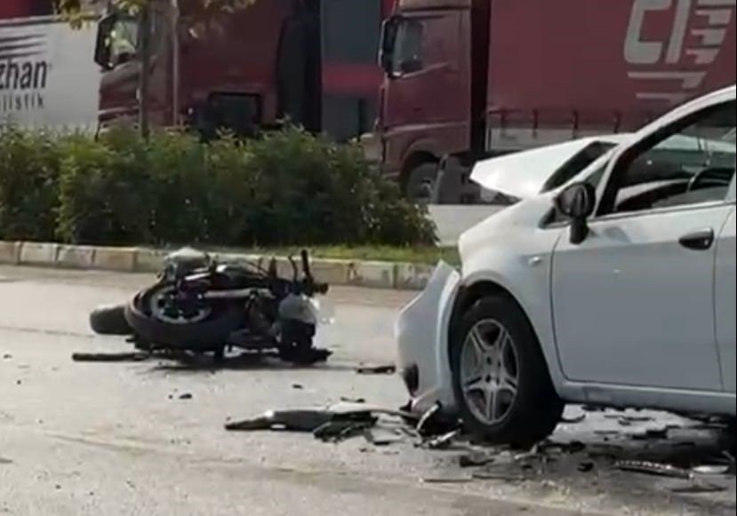 Ters şeride girdi motosiklete çarptı: 1 ölü 1 yaralı