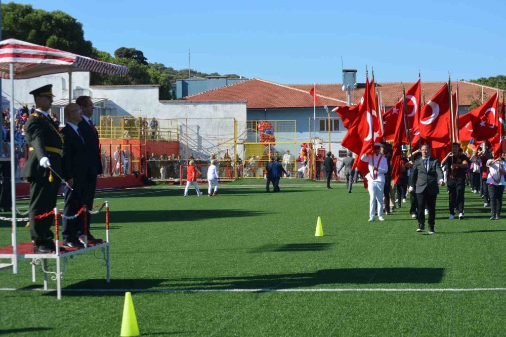 Ayvalık’ta Cumhuriyetin 101. yıl coşkusu!