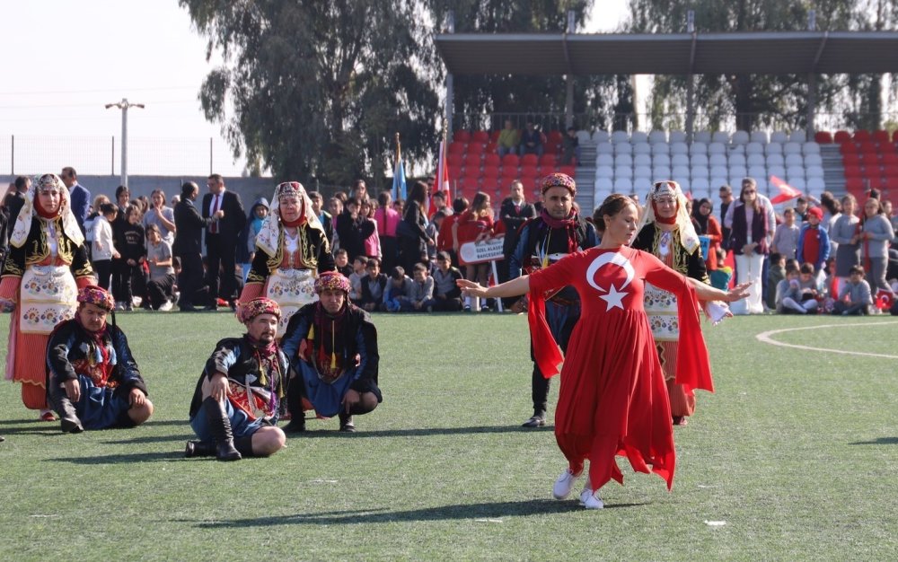 Cumhuriyet kutlamalarında güvercinler havalandı