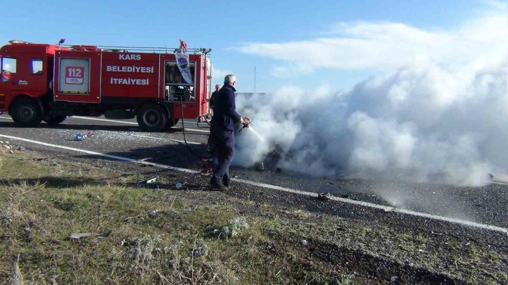 otomobil küle dönü, sürücü şans eseri kurtuldu