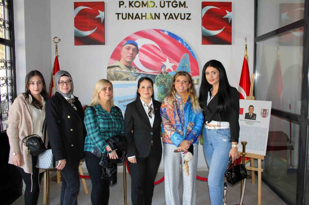 Özhan Gönüllüleri kitap bağışına devam ediyor