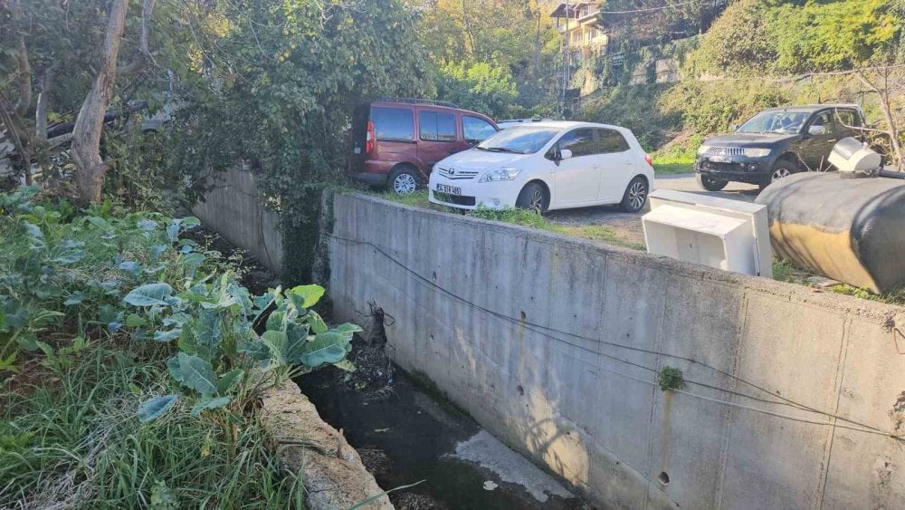 İstanbul’un göbeğinde inanılmaz olay! 60 yıllık atık su sorunu vatandaşı bezdirdi