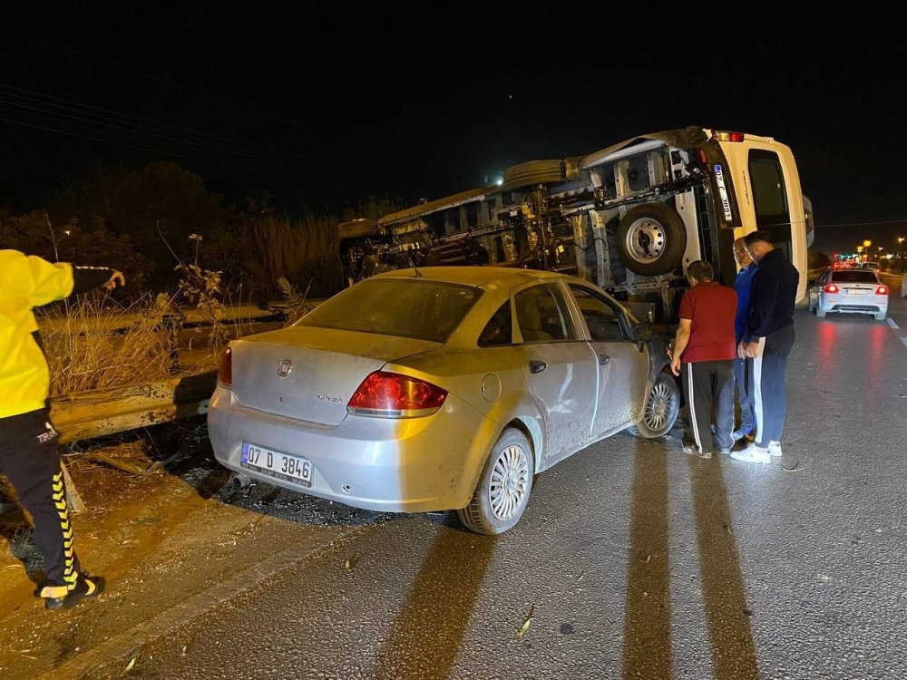 Antalya'daki korkunç kazada şans eserikmenin burnu bilekanamadı