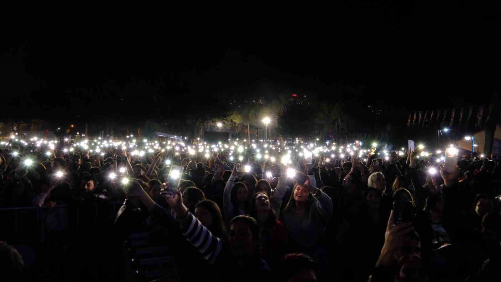 Aydınfest Gençlik Festivali'ne dev katılım