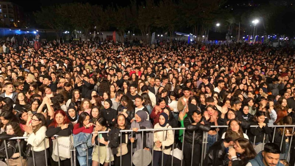 Aydınfest Gençlik Festivali'ne dev katılım