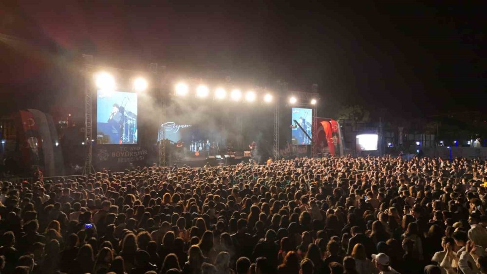 Aydınfest Gençlik Festivali'ne dev katılım