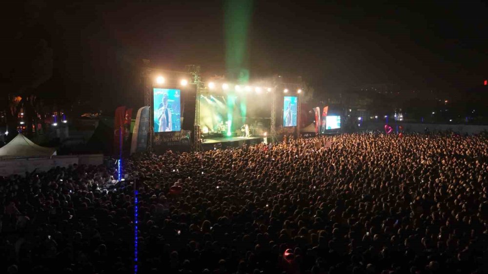 Aydınfest Gençlik Festivali'ne dev katılım