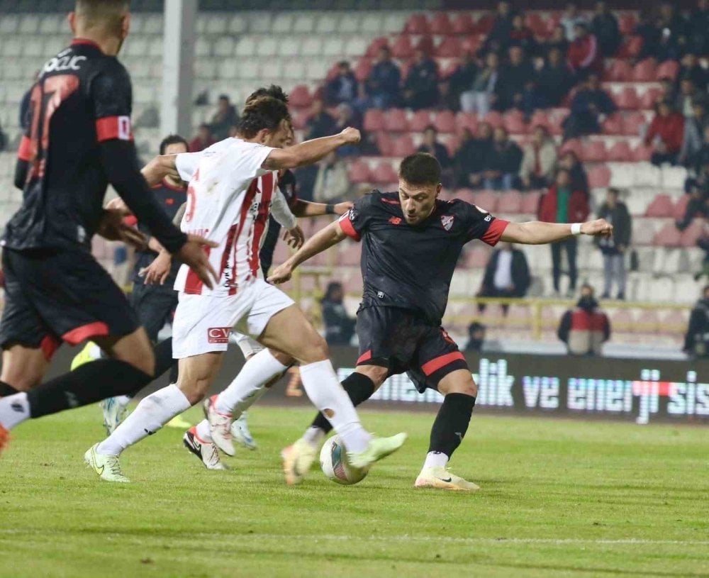 MAÇ SONUCU | Trendyol 1. Lig: Boluspor: 3 - Ümraniyespor: 0